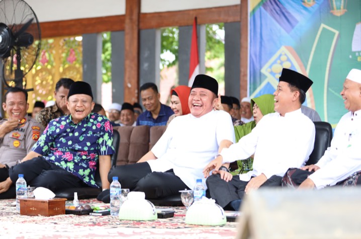 Peringatan Harlah Muslimat dan Fatayat NU, Gubernur Deru Titip Pesan Syukur dan Sabar