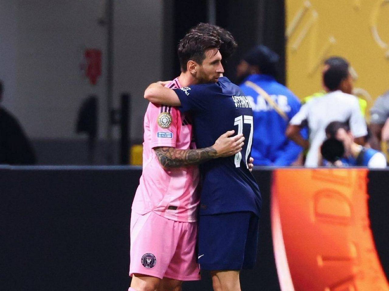 Lionel Messi Dibantai PSG, Luis Enrique: Ini Bersejarah