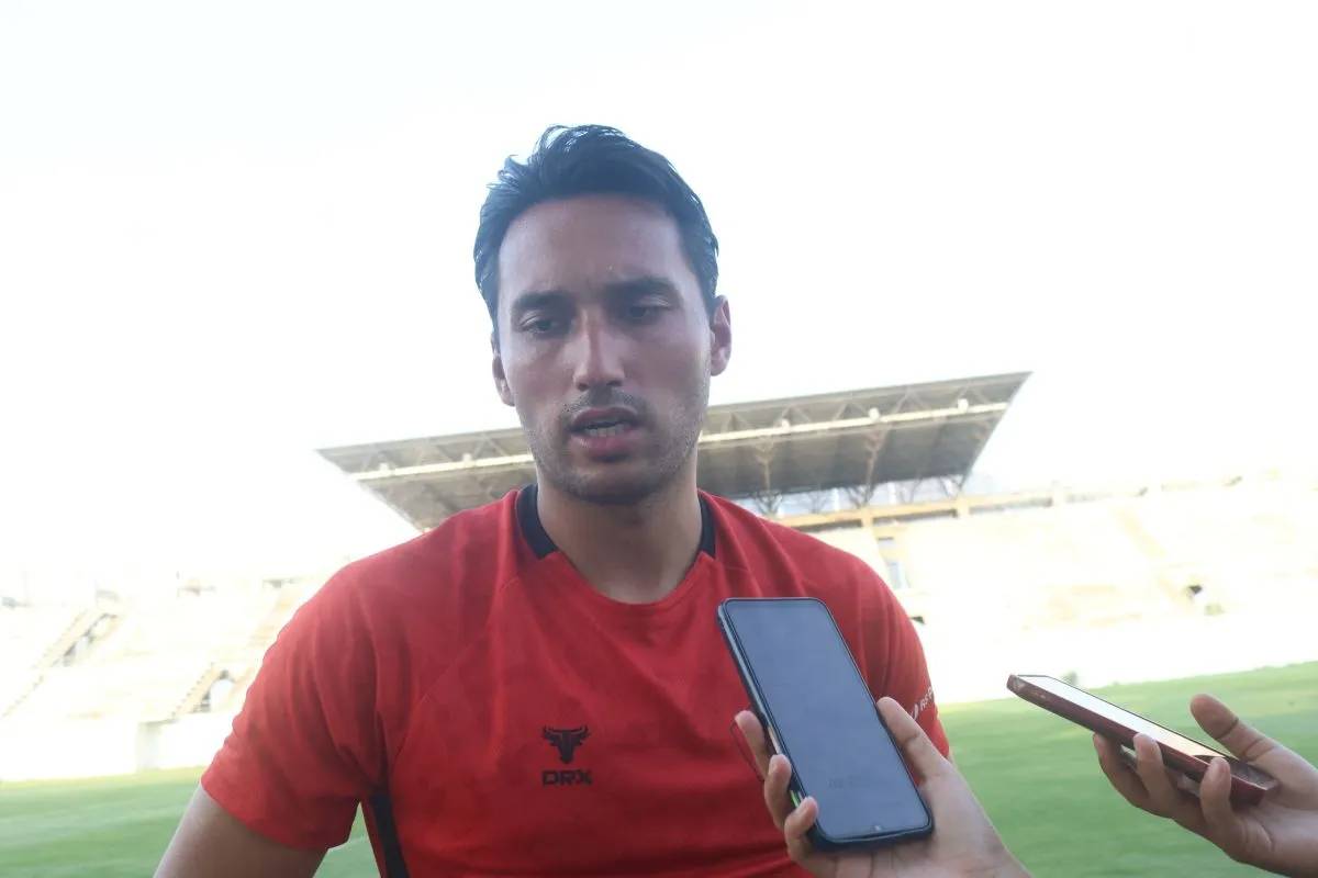 Bertahan di Persik, Ezra Walian Ingin Bawa Tim Lebih Berprestasi