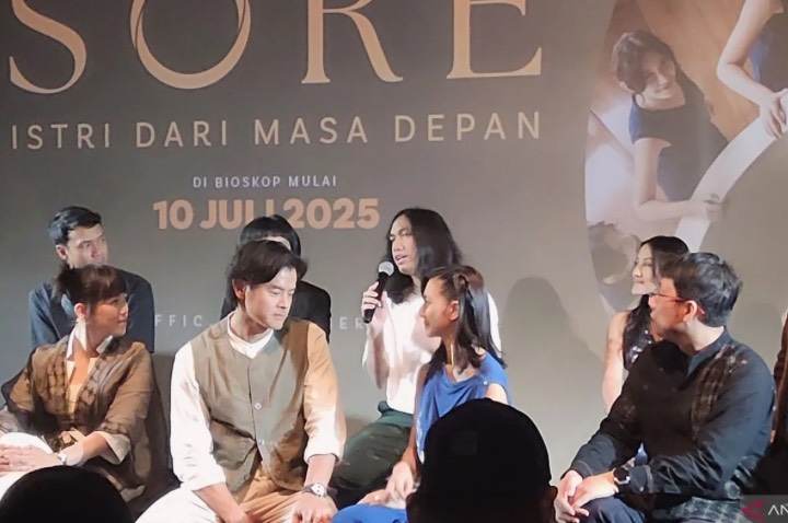 Barasuara Punya Semesta Sendiri saat Garap Lagu di Film Sore: Istri dari Masa Depan