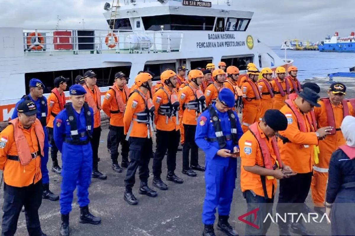 Tim SAR Perluas Pencarian Korban KMP Tunu hingga Malam Hari
