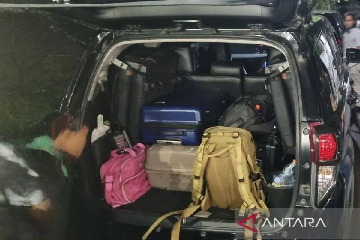 KPK Sisir Rumah & Kantor Dinas PUPR Mandailing Natal Bawa 3 Koper, Apa Isinya?