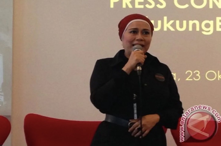 Kehilangan Penglihatan Mata Kanan, Dewi Yull: Setiap Manusia Dikasih Kekurangan
