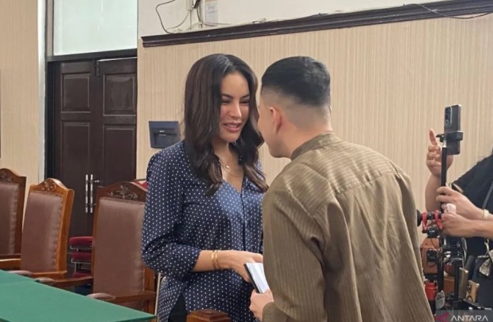 Hadapi Sidang Lanjutan, Nikita Mirzani Diminta Jaga Kesehatan