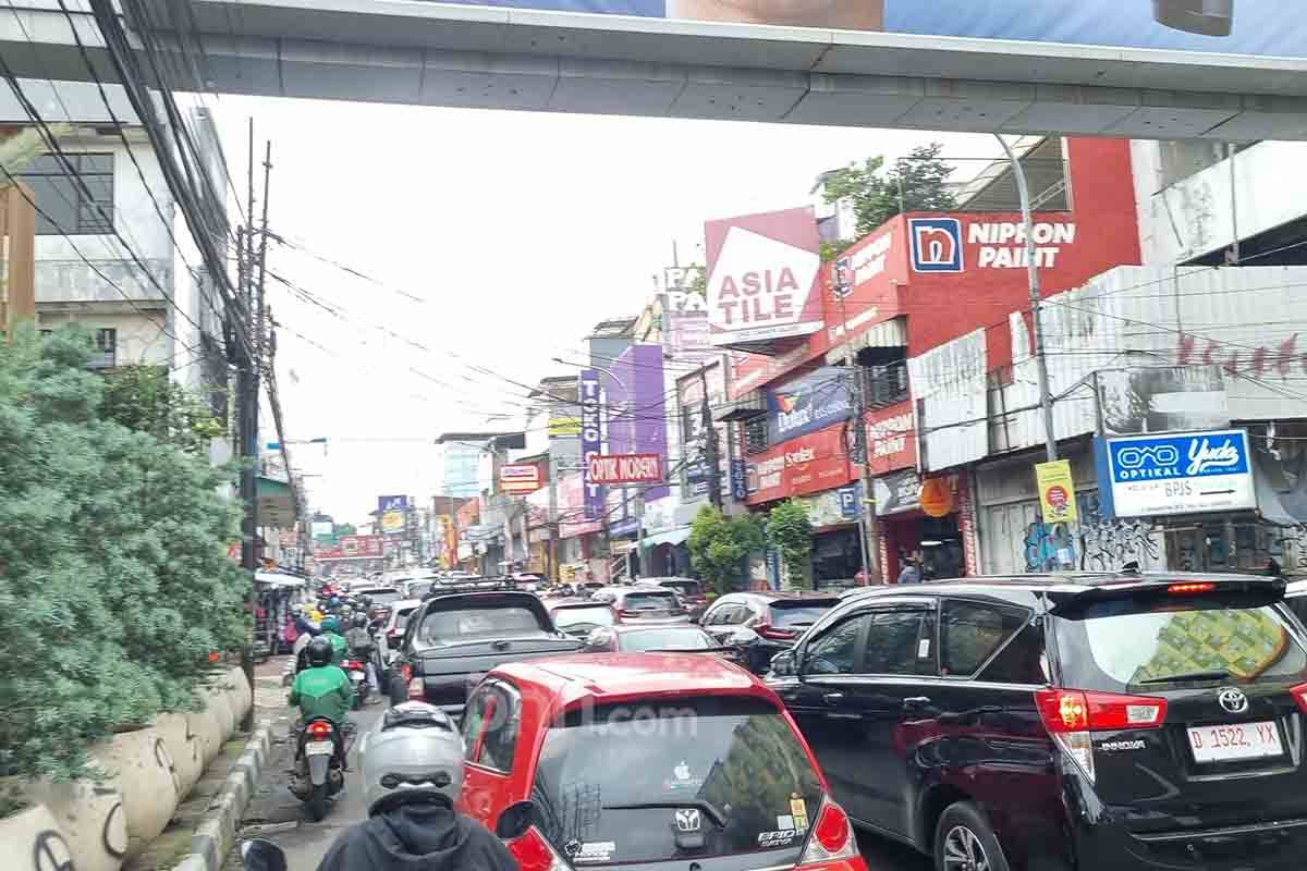Farhan Malu Bandung Jadi Kota Termacet, Sistem Transportasi Akan Diperbaiki