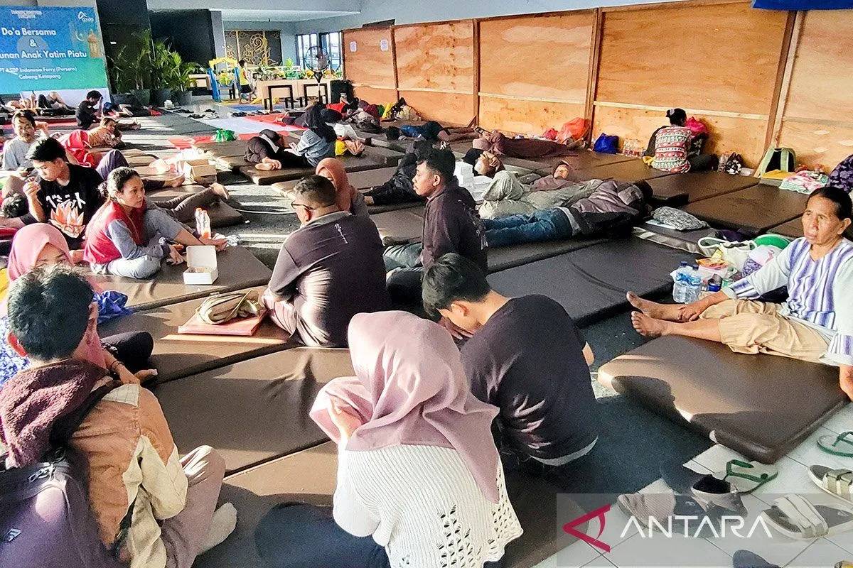 Keluarga Ingatkan Janji Gibran, Jangan Hentikan Pencarian Korban KMP Tunu