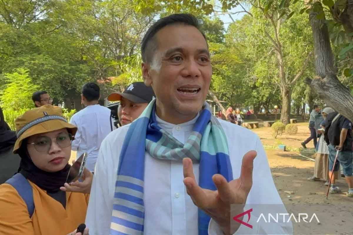 Chico Hakim Benarkan, Pramono Anung Sedang Berada di Luar Negeri