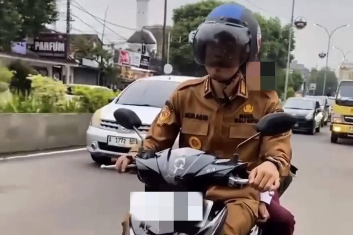 Waduh! Wawali Serang Ditilang karena Bonceng 2 Anak Tanpa Helm ke Sekolah