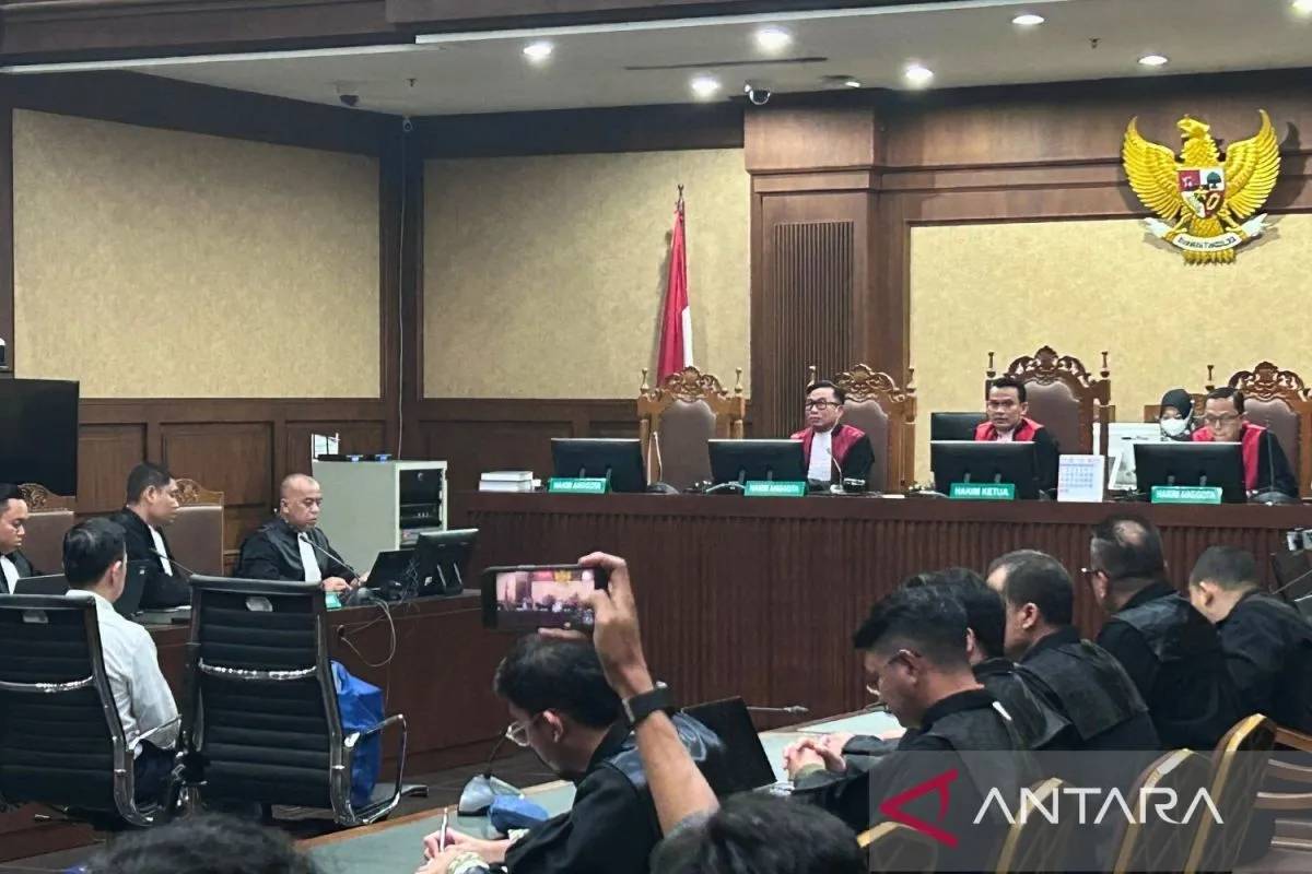 Terbukti Korupsi Gula, Tom Lembong Divonis 4,5 Tahun Penjara dan Denda Rp750 Juta