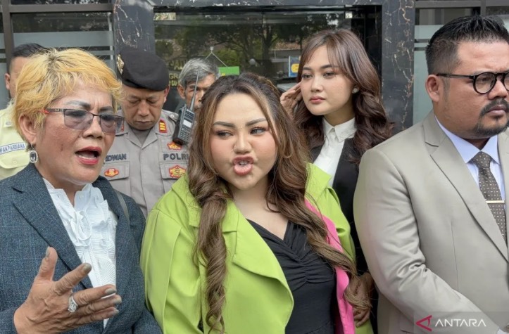 Sakit Hati, Lisa Mariana Akan Bongkar Kebobrokan Ridwan Kamil