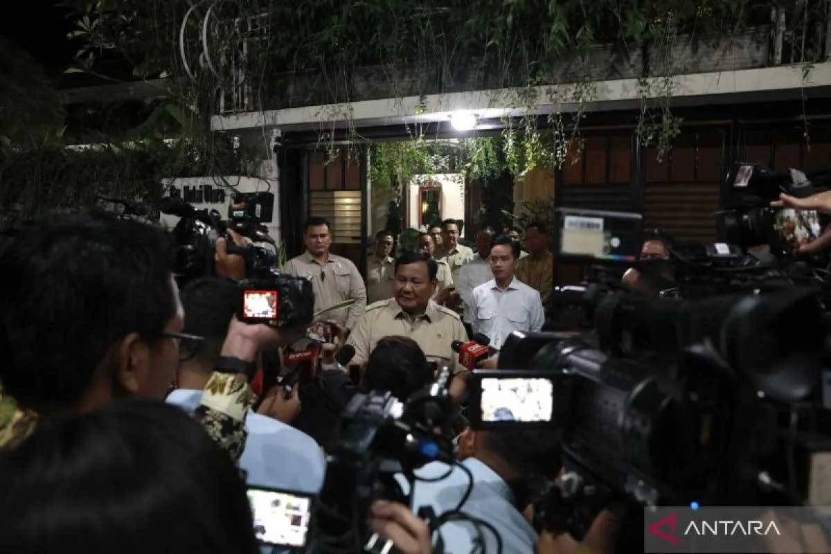 Prabowo Subianto Temui Jokowi, Cerita Alasan Sering ke Luar Negeri