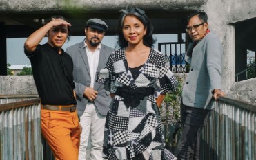 Pestapora 2025: Mocca Hadapi Tantangan Bawakan Lagu Reality Club