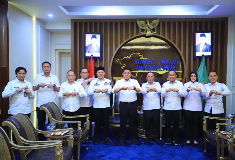 Herman Deru Dukung Kanwil Kemenkumham Sumsel Jadikan Sumael Sebagai Percontohan Nasional untuk Posbakum Desa