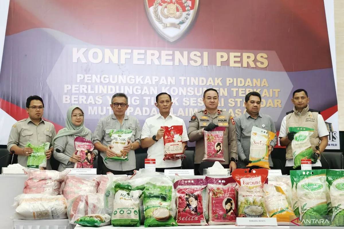 3 Produsen Beras Premium Diproses, Tidak Sesuai Label Kemasan
