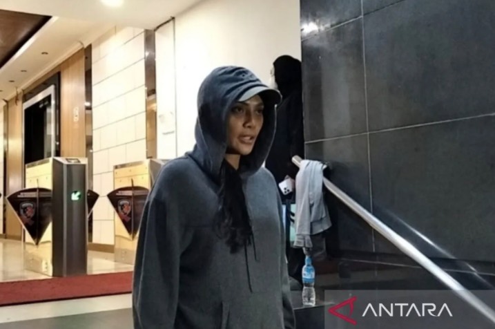 Polisikan DJ Panda, Erika Carlina Kantongi Bukti Ancaman