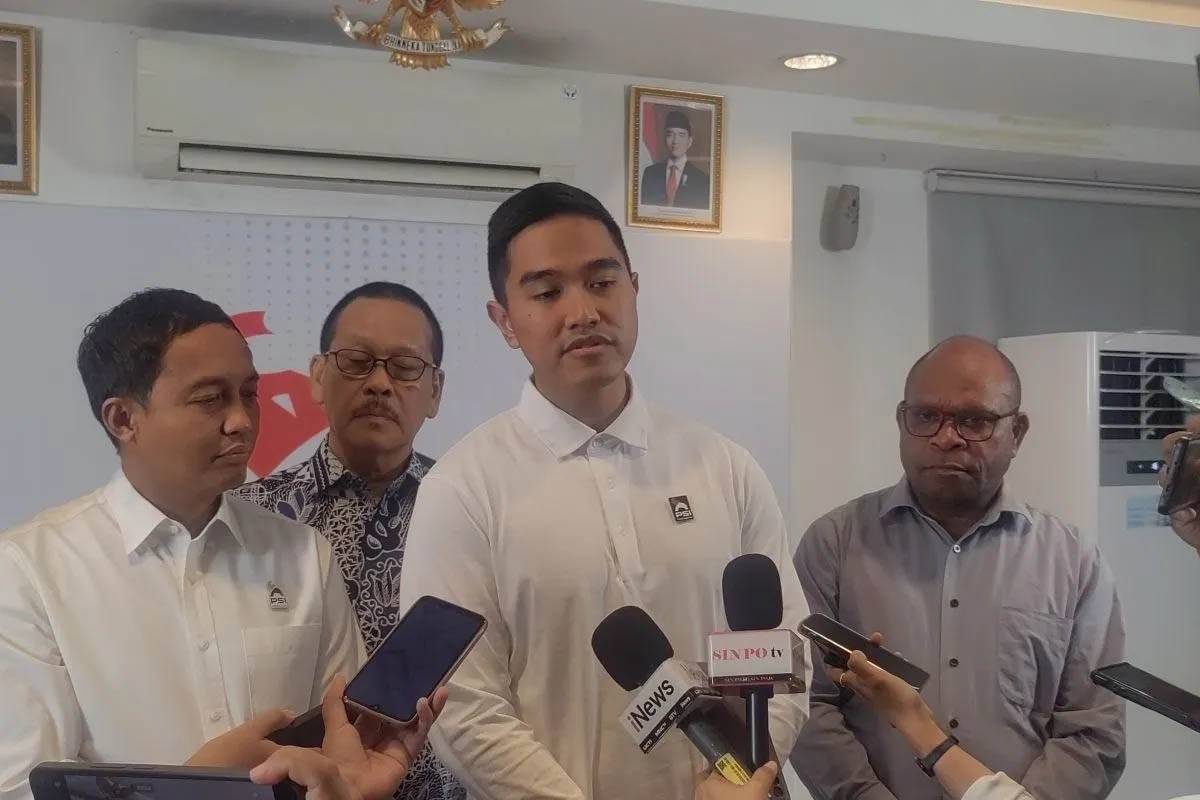 Jokowi Jadi Ketua Dewan Pembina PSI? Tak Dibantah Kaesang Pangarep