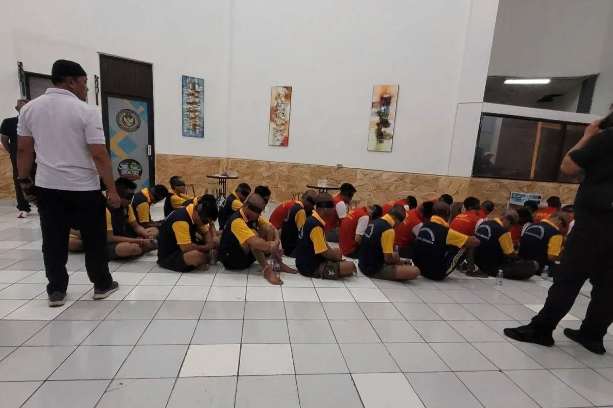 Tekan Narkoba dan Gangguan Keamanan, 37 Napi Jatim Dipindah ke Nusakambangan