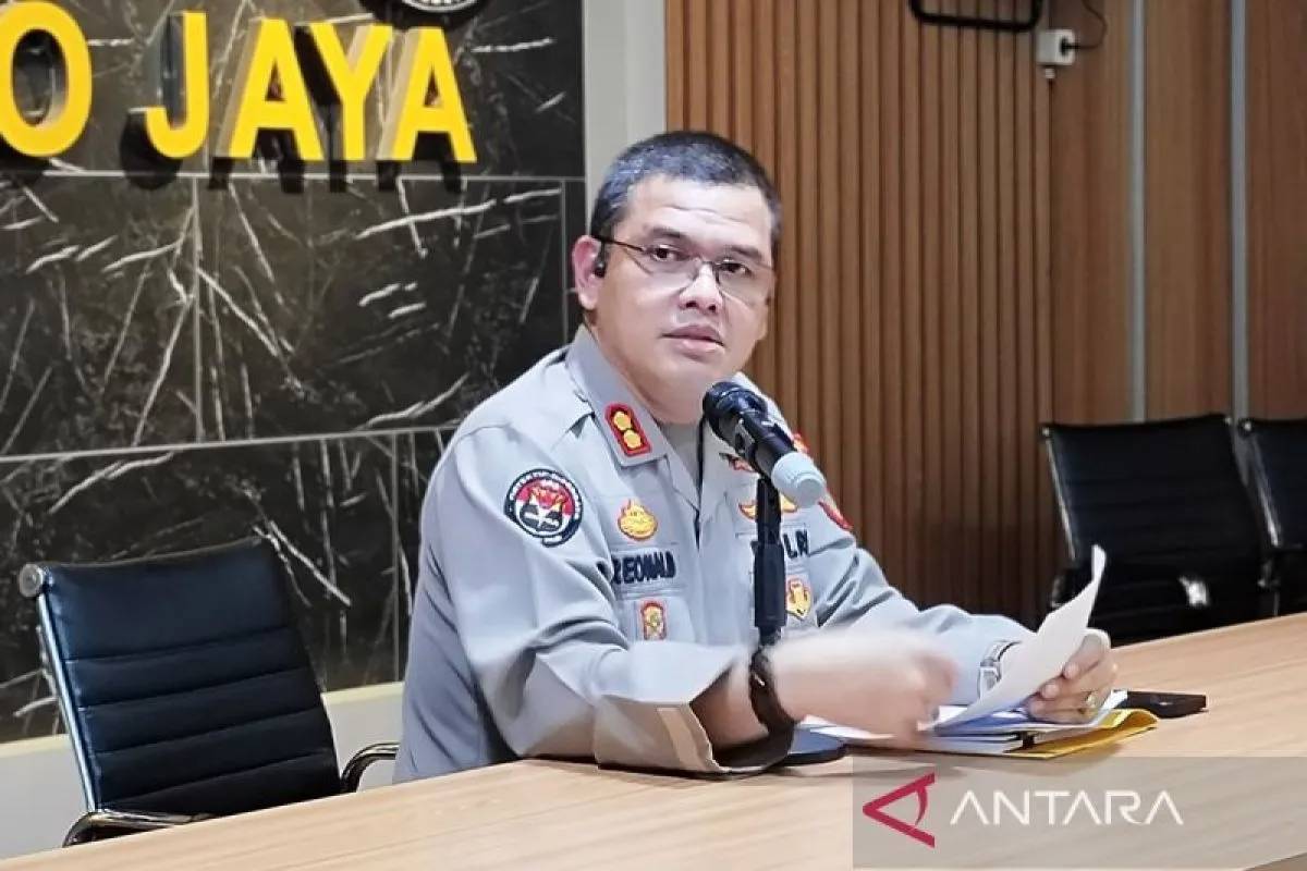 Tas Milik Diplomat Arya Daru Ditemukan di Atap Kemlu, Berisi Laptop Pakaian dan Obat