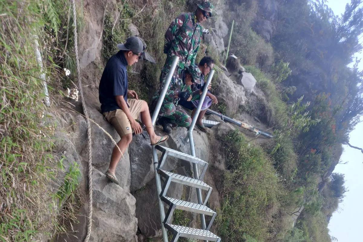 Naik Gunung Rinjani Makin Aman, SOP Baru & Pemandu Bersertifikat Disiapkan