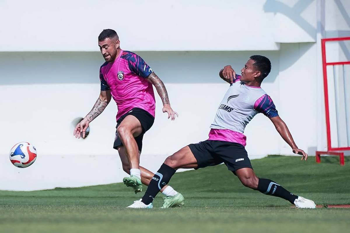 Arema FC Fokus Perbaiki Mentalitas Pemain Sebelum Super League Bergulir
