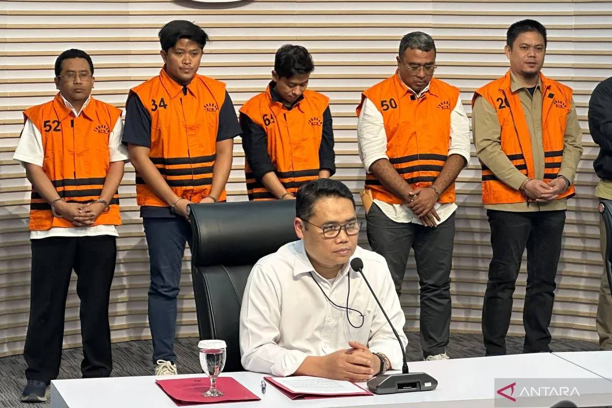 Bupati Kolaka Timur Abdul Azis jadi Tersangka, Diduga Terima Uang Suap Proyek RSUD