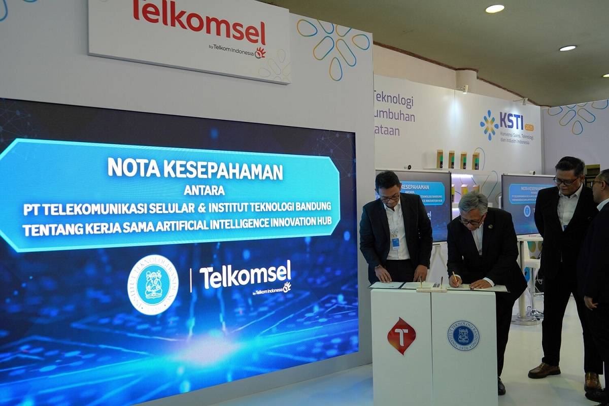 Dorong Kemandirian Digital Indonesia, Telkomsel dan ITB Bangun AI Innovation Hub