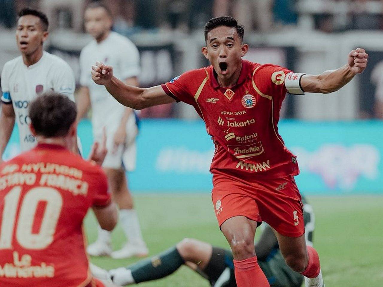 Bantai Persita Tangerang, Persija Naik ke Puncak Klasemen Super League 2025/26