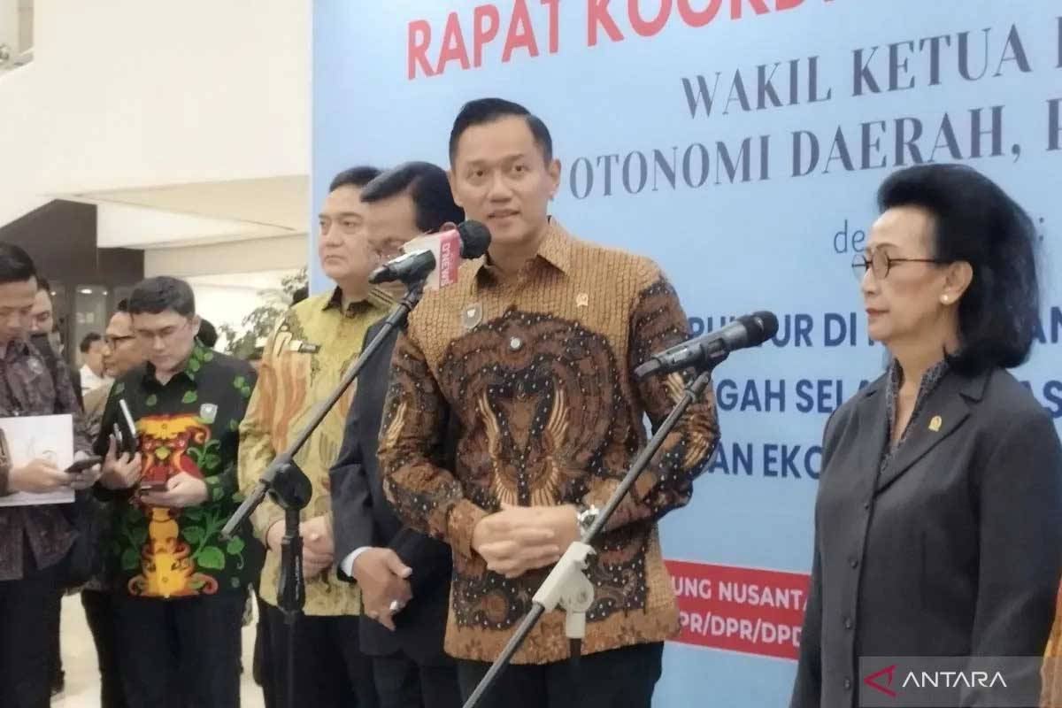 Tak Disalami Gibran Rakabuming Raka, AHY Bilang Tidak Ada Masalah