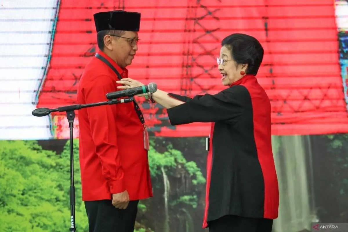 Puan Sebut Megawati Belum Beri Tugas Khusus untuk Hasto Kristiyanto