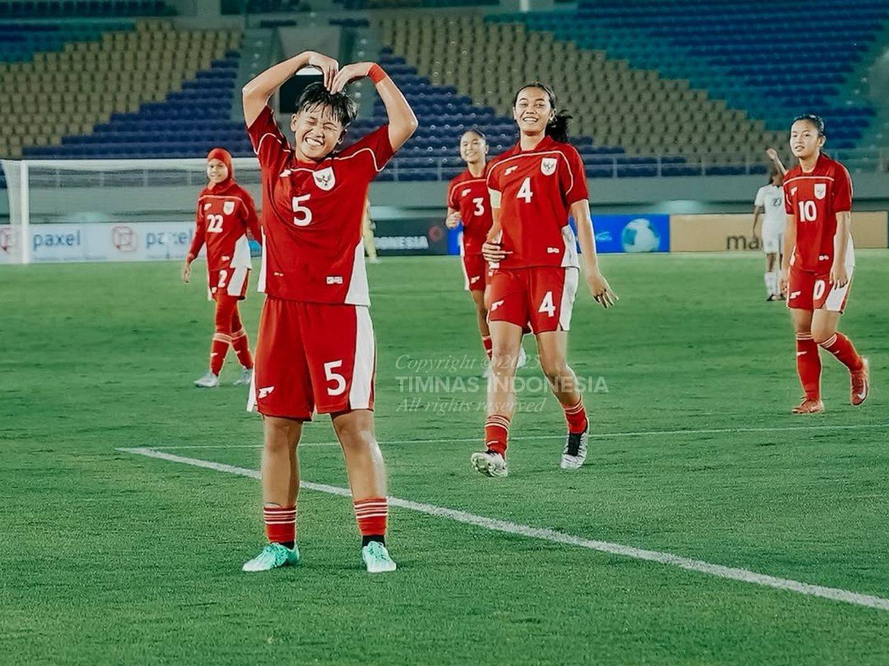 Bantai Timor Leste, Timnas Putri Indonesia U-16 ke Puncak Klasemen Piala AFF