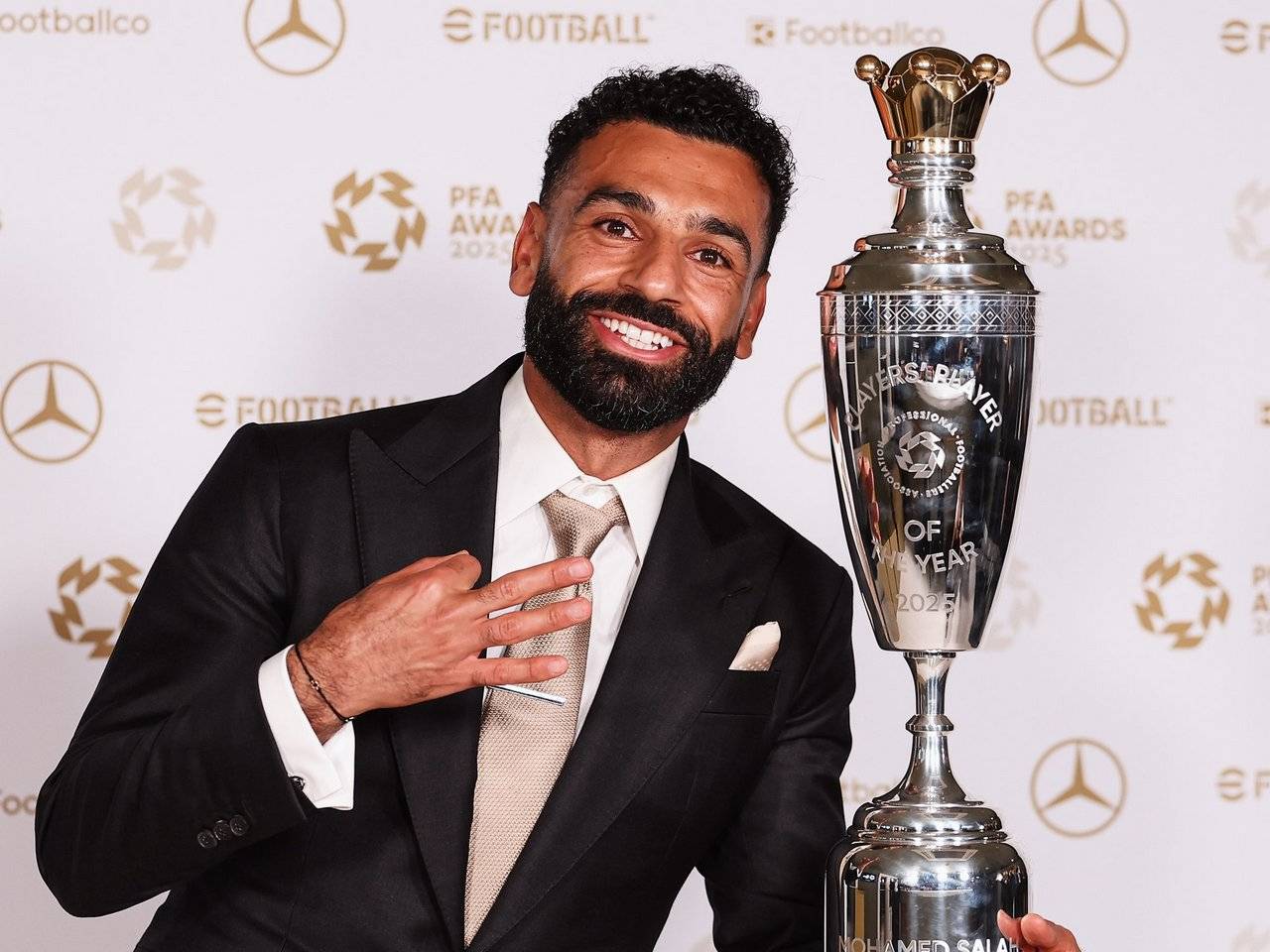 Jadi Pemain Terbaik PFA 2024/25, Mohamed Salah Cetak Rekor