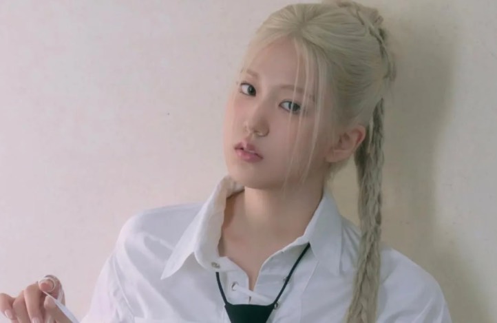 Yoon Ji Yoon Keluar dari Izna, Agensi Minta Maaf kepada Penggemar