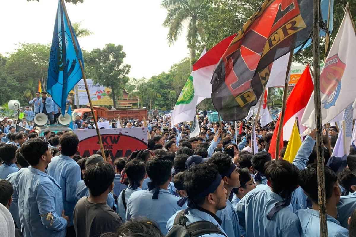 Mahasiswa Serukan Pembubaran DPR RI, Dianggap Sudah Tak Wakili Rakyat