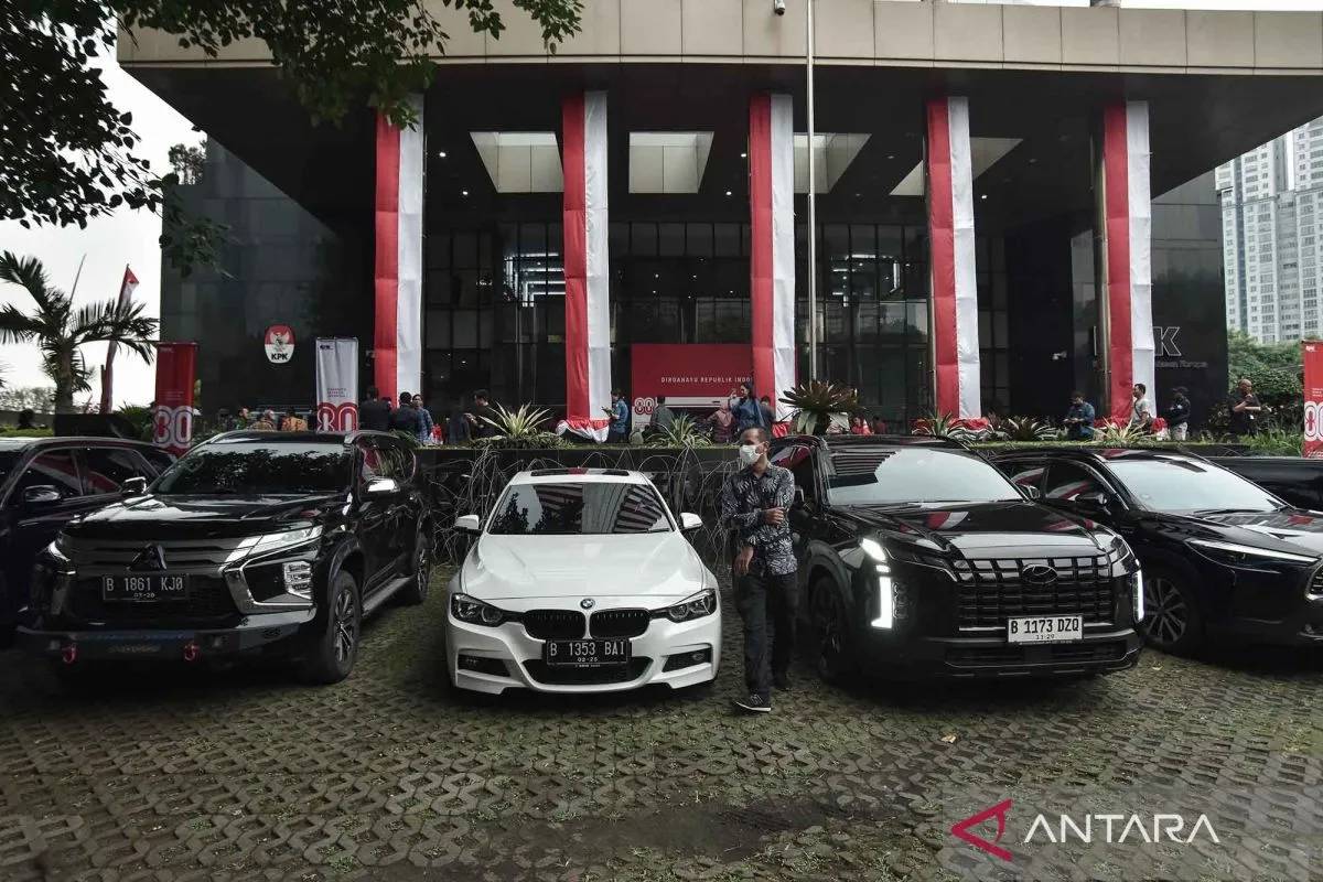 KPK Bongkar Aset Mewah Tersangka Pemerasan K3: 24 Kendaraan Ada Alphard BMW & Ducati