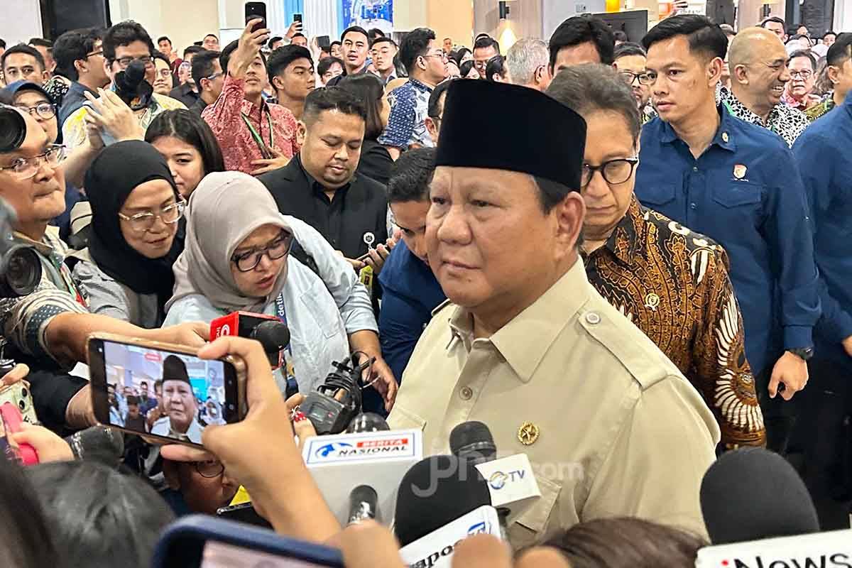 Prabowo Subianto Kerja Keras, Tapi Menteri dan DPR Sibuk Menimbulkan Gaduh