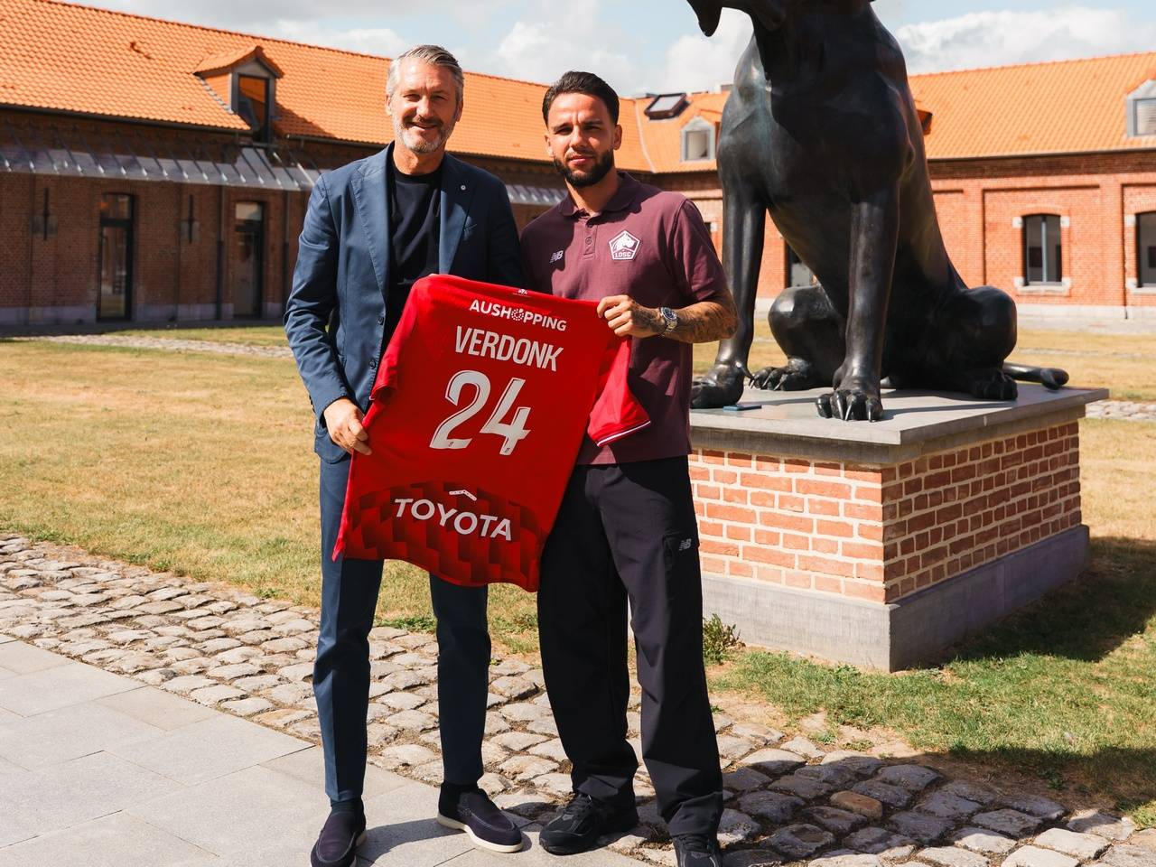 Sebelum Gabung Lille, Calvin Verdonk Sempat Konsultasi dengan Patrick Kluivert