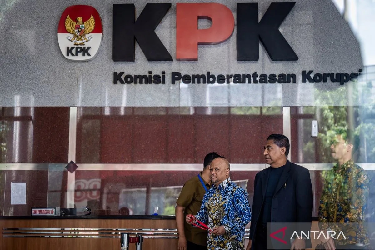 Transaksi Mobil BJ Habibie ke Ridwan Kamil Jadi Sorotan KPK, Terkait Korupsi BJB