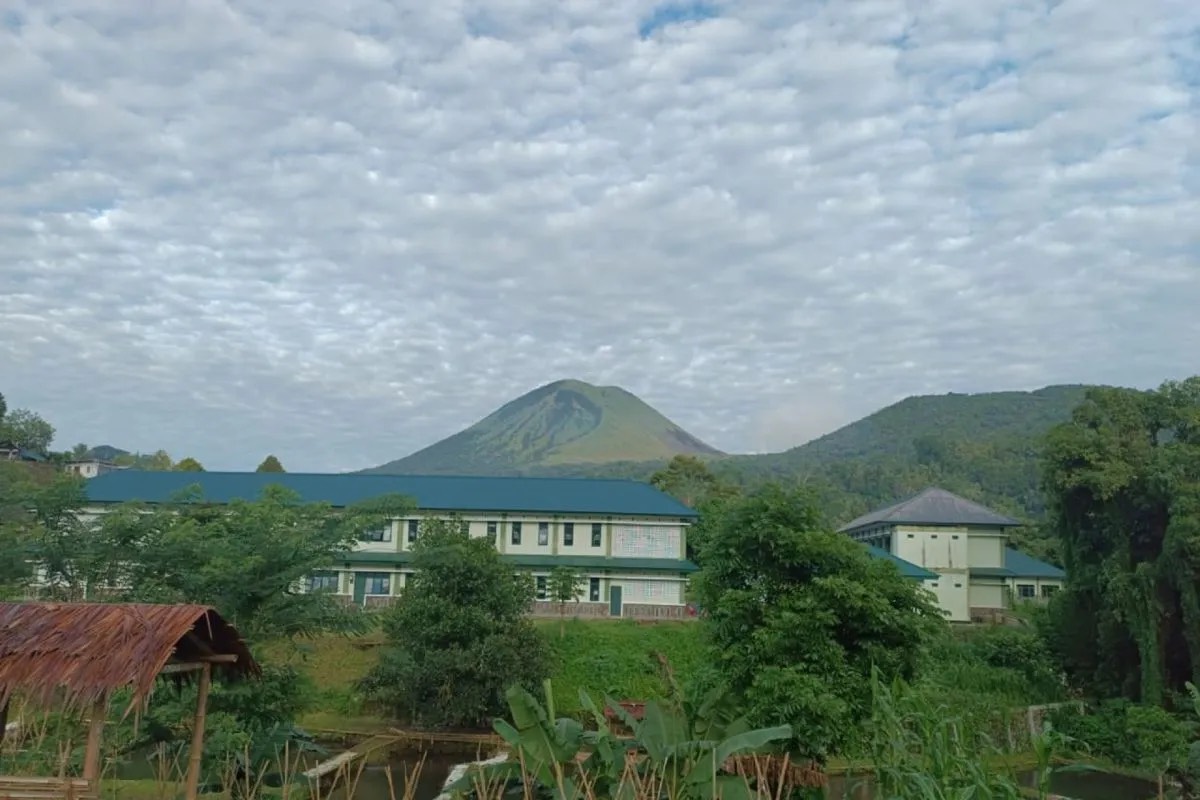 Gunung Lokon Naik Status Jadi Siaga, Aktivitas Gempa Vulkanik Meningkat