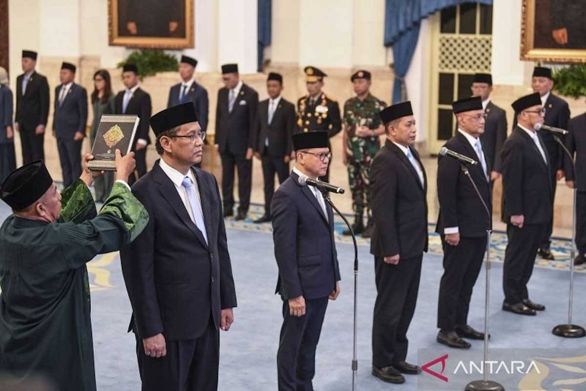 Reshuffle Kabinet, Dinilai Jadi Langkah Prabowo Subianto Kurangi Pengaruh Jokowi