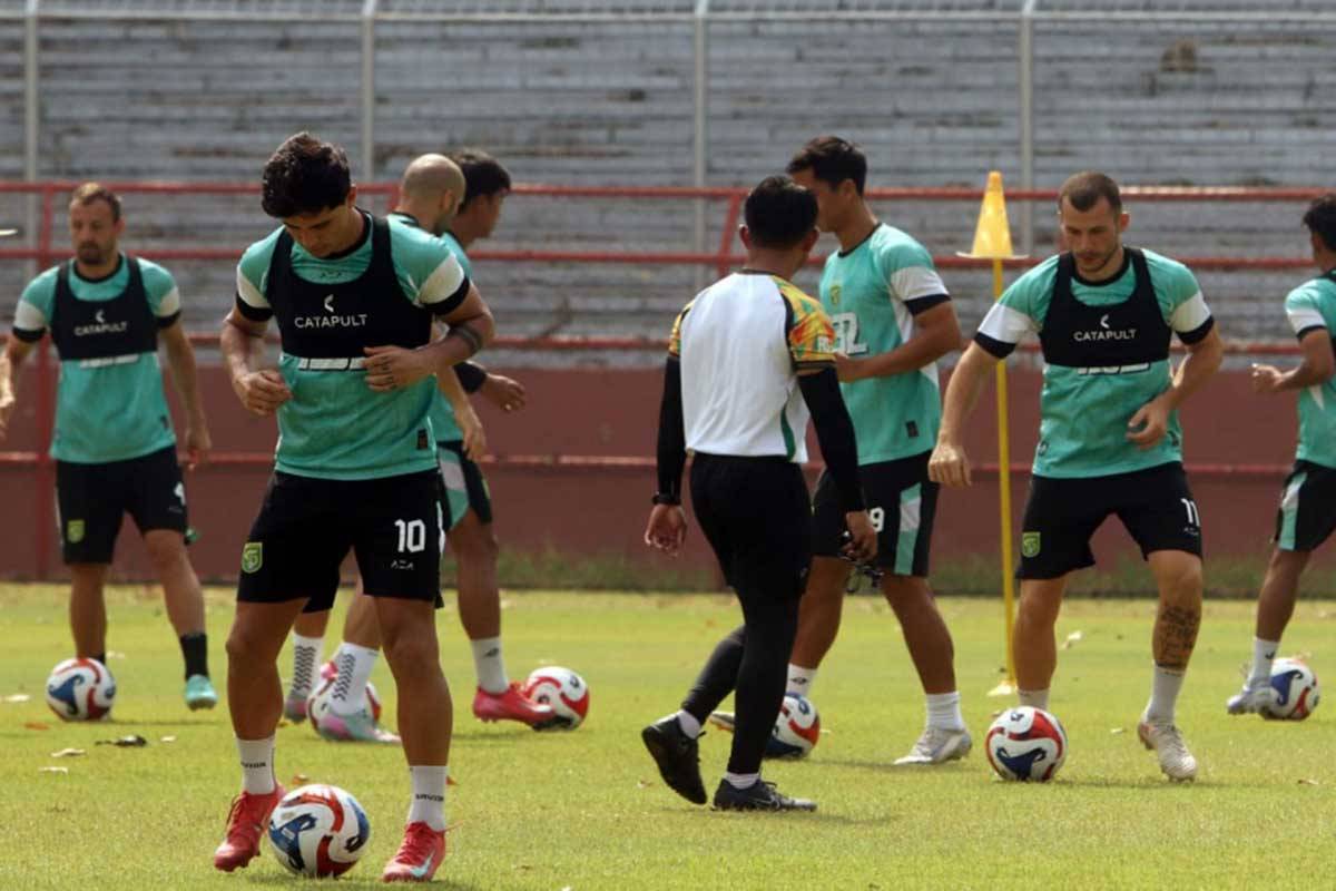 Persebaya Surabaya Tetap Bermain Menyerang saat Lawan Persib Bandung