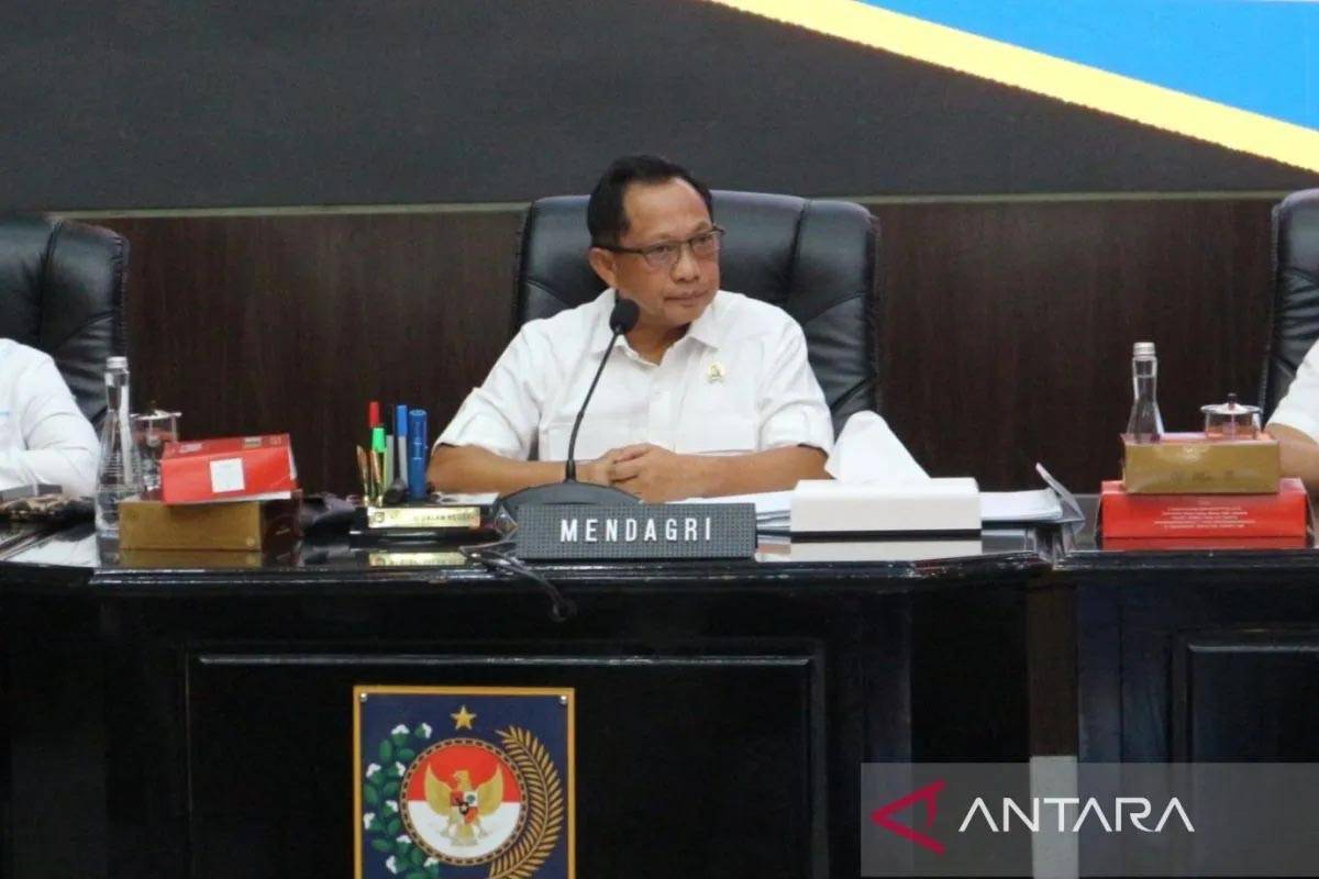 Arahan Tito Karnavian soal Evaluasi Tunjangan DPRD Harus Cepat Ditindaklanjuti