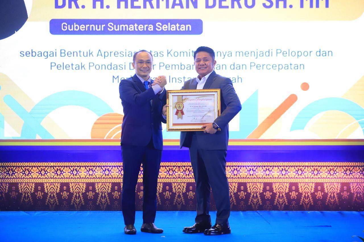 Herman Deru Raih Penghargaan Pelopor Percepatan Meritokrasi dari BKN RI