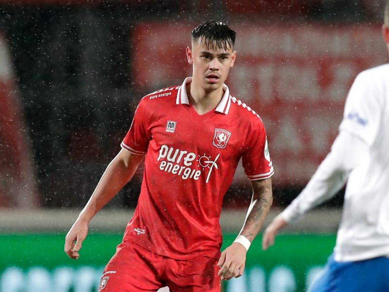 Bos FC Twente: Mees Hilgers Tidak Akan Bermain Sebelum Perpanjang Kontrak