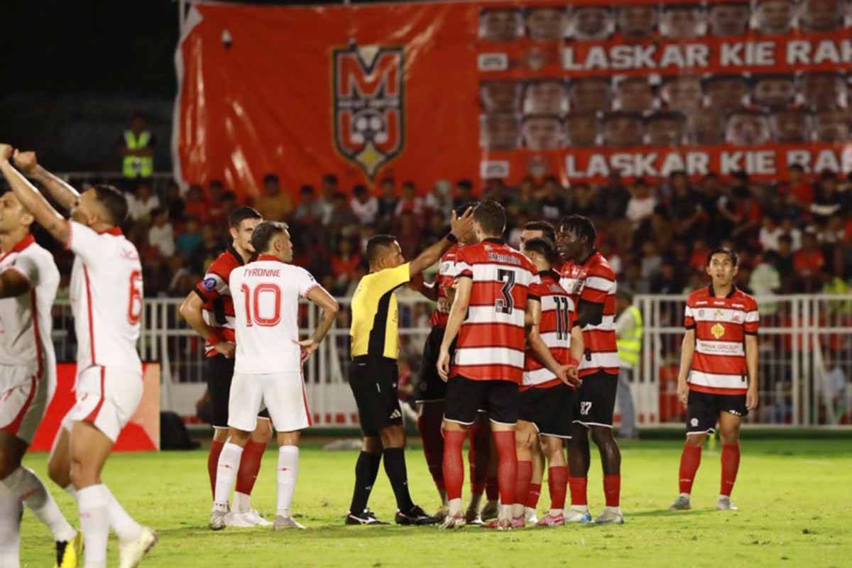 Alfredo Vera Soroti Mental Madura United saat Ditekuk Laskar Kie Raha