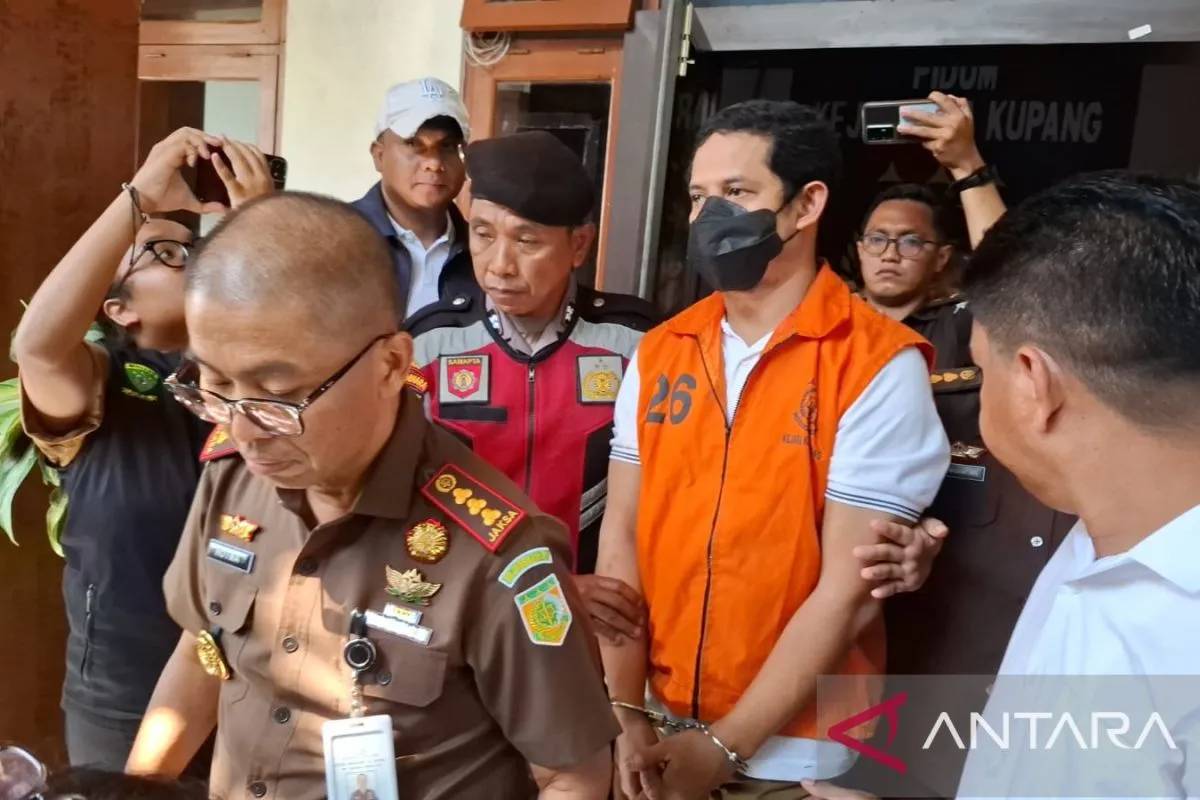 Kasus Kekerasan Seksual Anak, Eks Kapolres Ngada Dituntut 20 Tahun Penjara