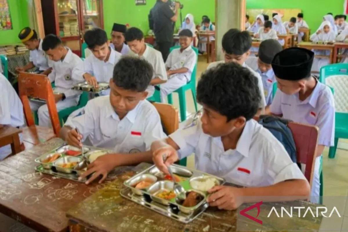 63 Siswa di Maluku Keracunan MBG, 22 Dapur SPPG Diawasi Ketat