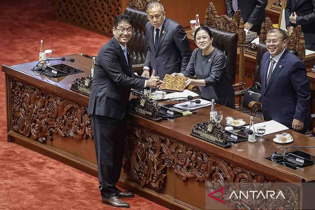 Puan Maharani Respons Instruksi Jokowi, Pilpres 2029 Disebut Masih Jauh