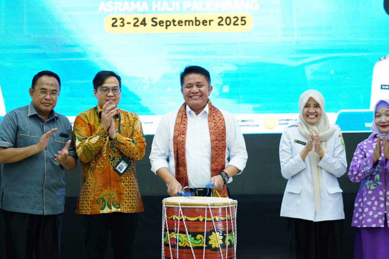 Cerdas Cermat Empat Pilar Tingkat SMA/SMK Se-Sumsel, Herman Deru: Memperkuat Cinta Tanah Air