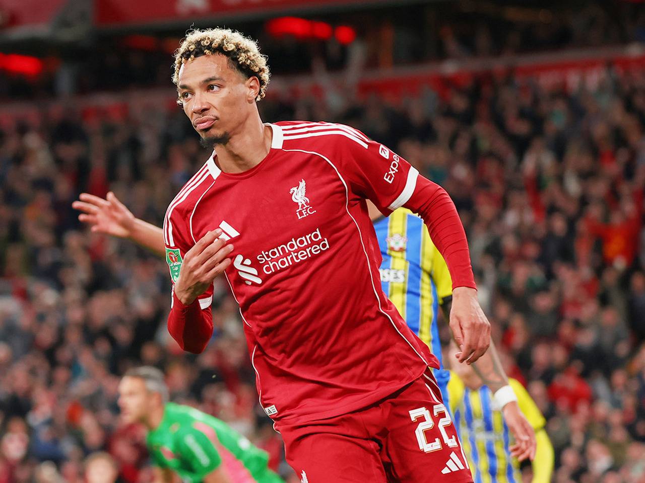 Kena Kartu Merah Konyol, Ekitike Didenda Liverpool Rp 8,9 Miliar