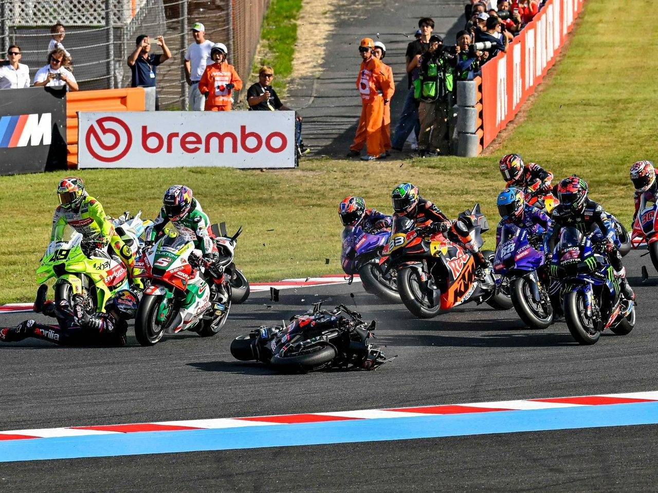 MotoGP Jepang 2025: Kecelakaan Parah, Jorge Martin Patah Tulang Selangka